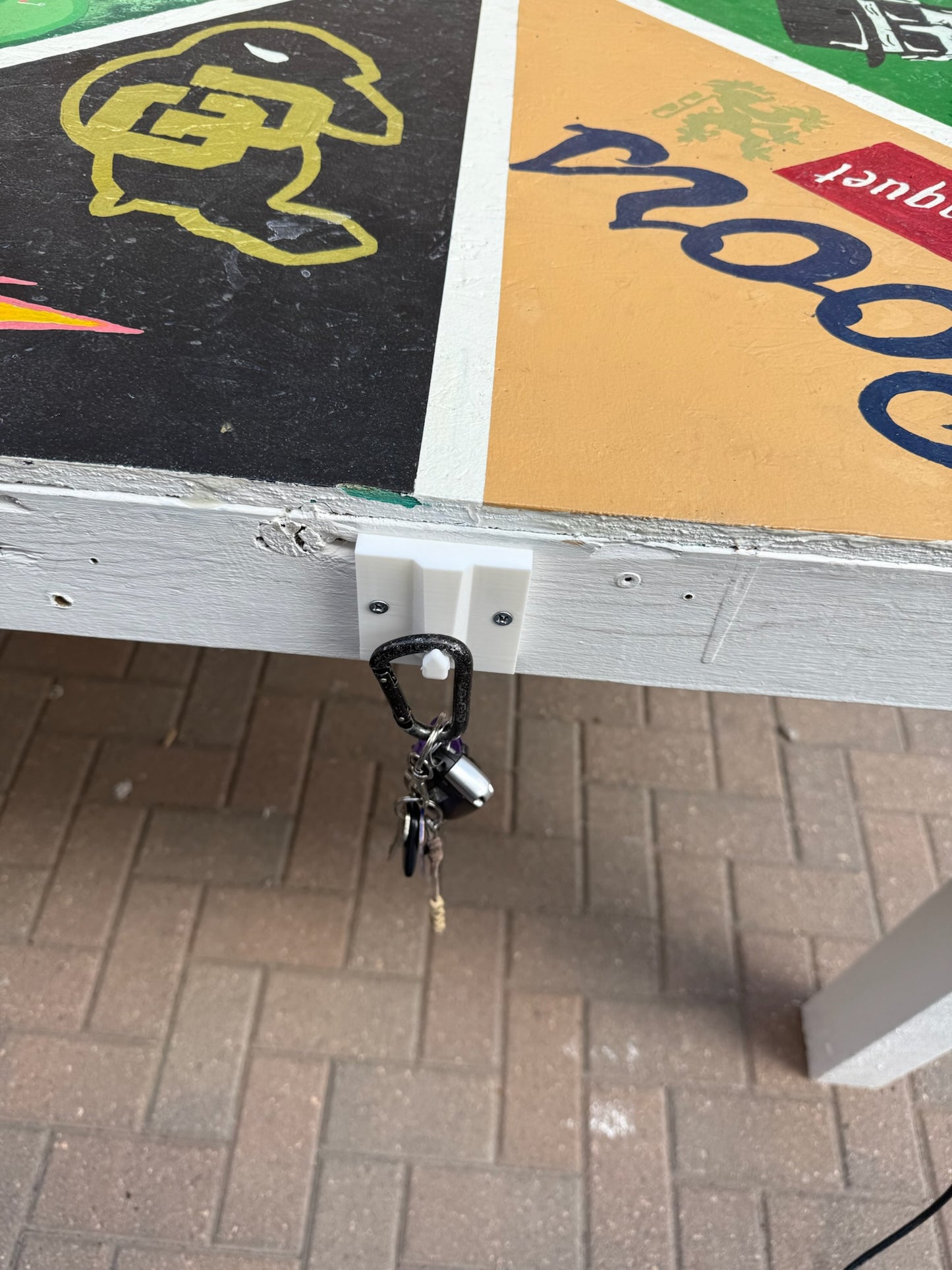 The Hooker – Die Table Hook